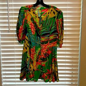 KARLIE- sz 8- tropical print flowy mini dress- worn once